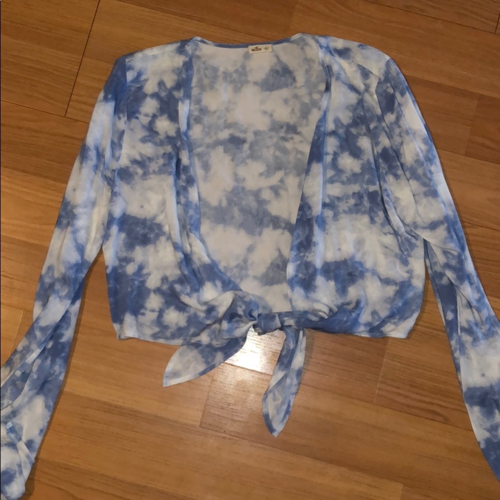 Tie top